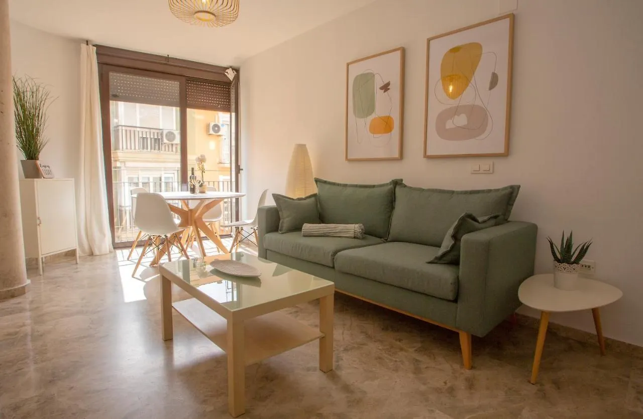 Apartamento Santuario De La Victoria マラガ アパート