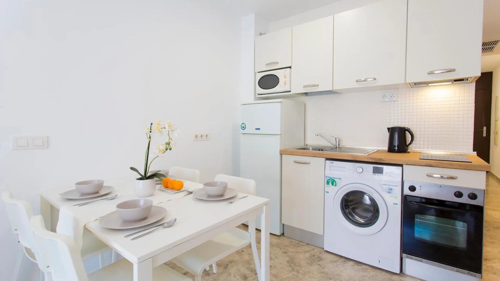 Apartamento Santuario De La Victoria マラガ